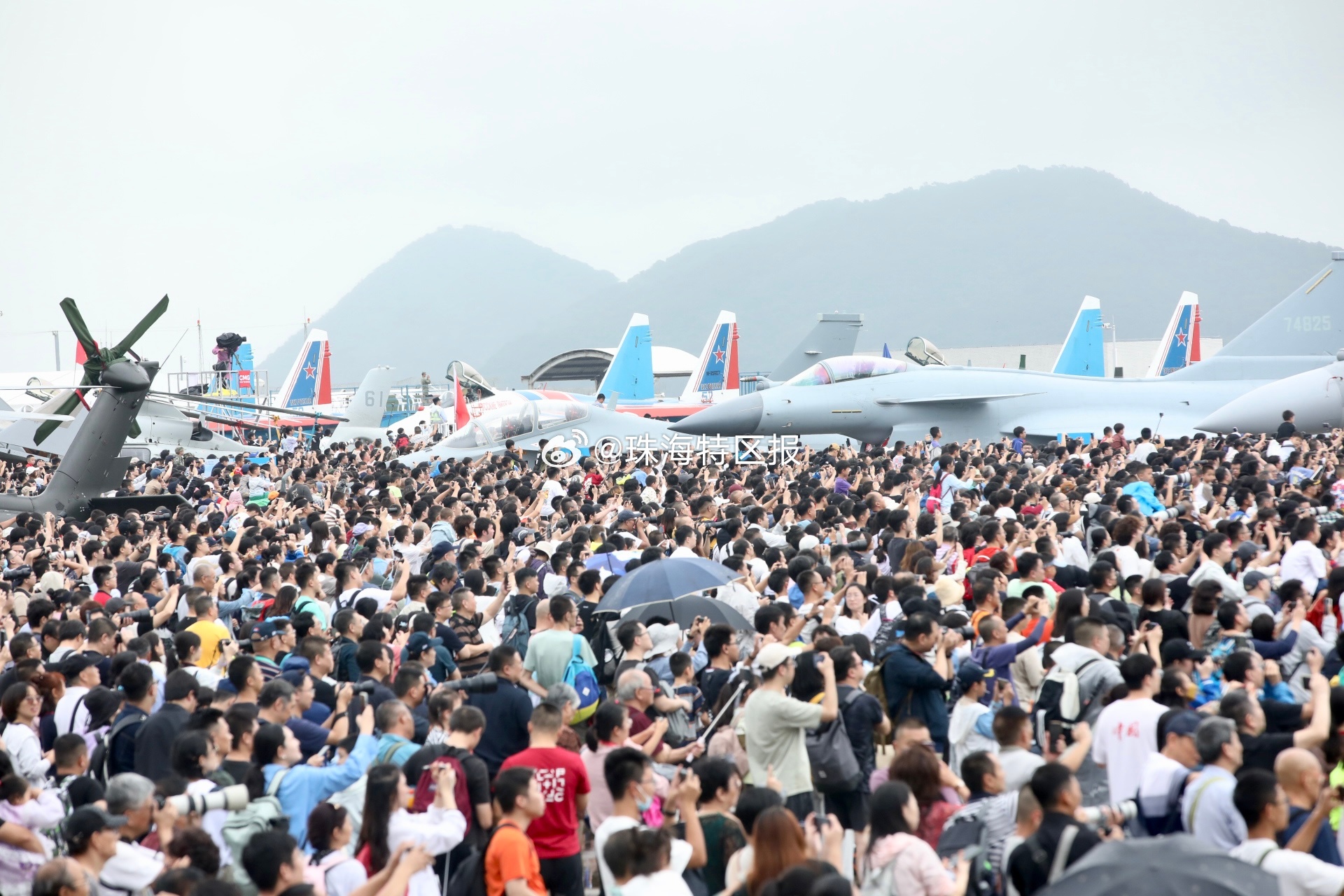 中国航展签约额突破两千亿，航空产业迈入新篇章